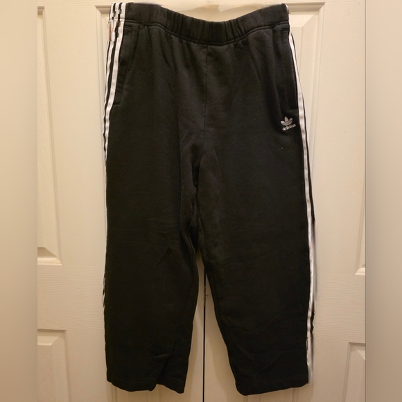 Adidas Women's OG Cotton Crop Pant - Size Large - NWOT🖤🤍 - Picture 2 of 5